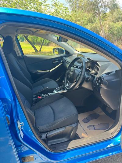 Mazda Demio — 5