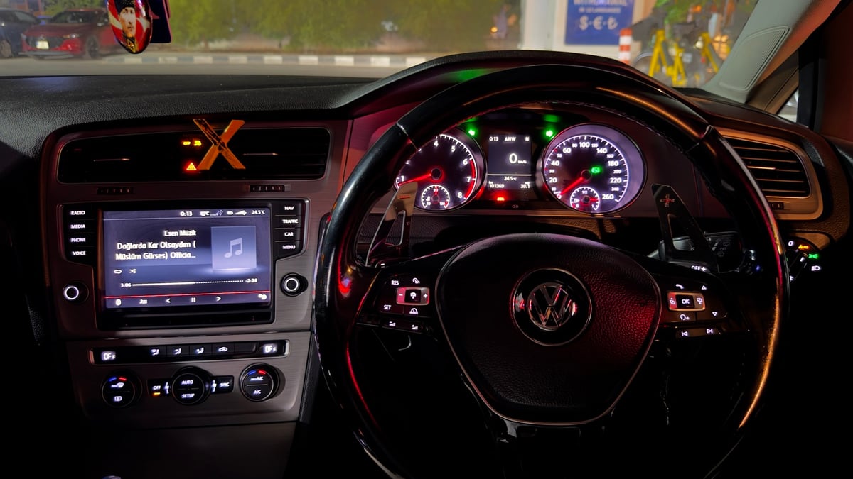 2014 Volkswagen Golf 3