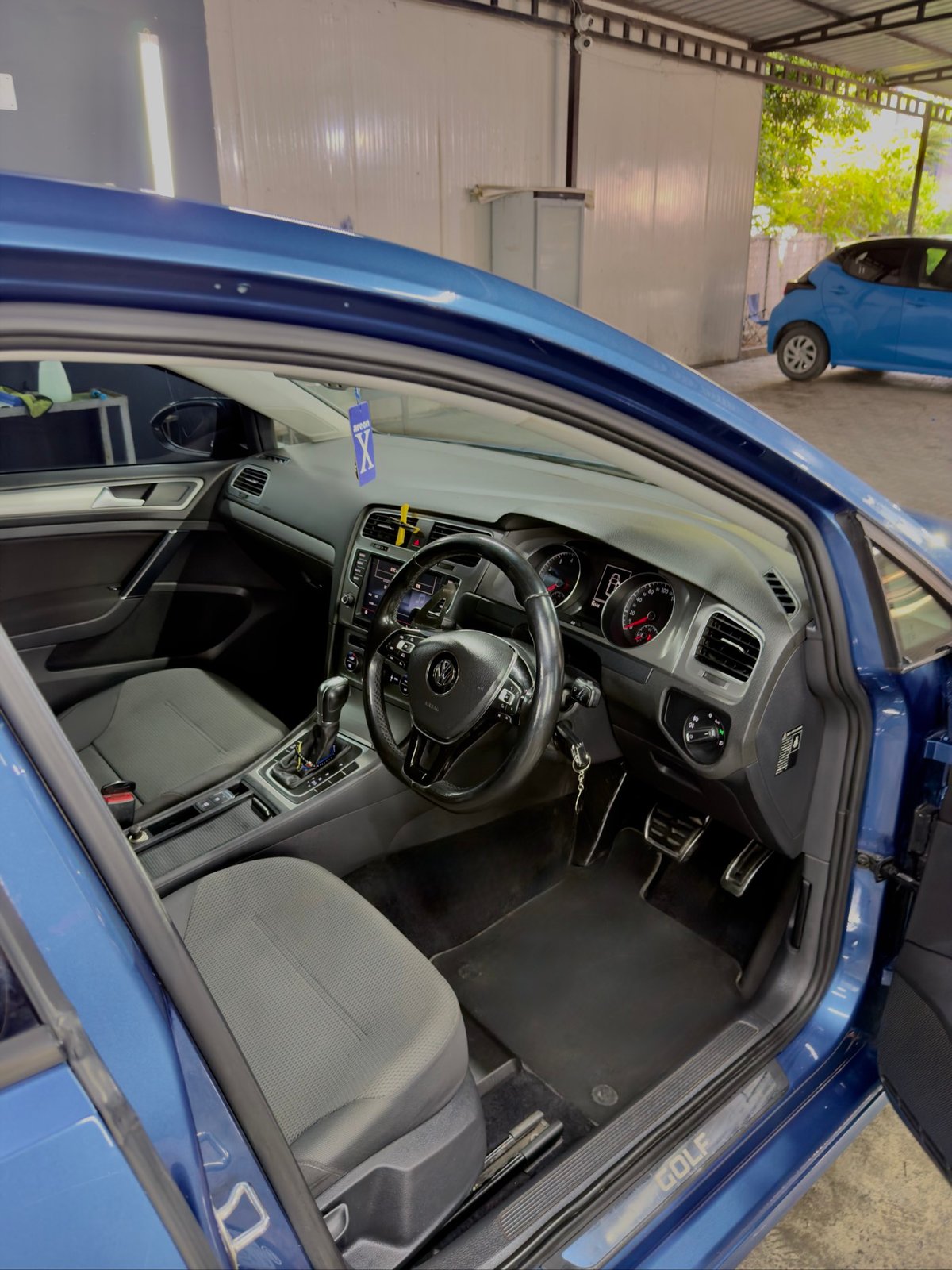 2014 Volkswagen Golf 4