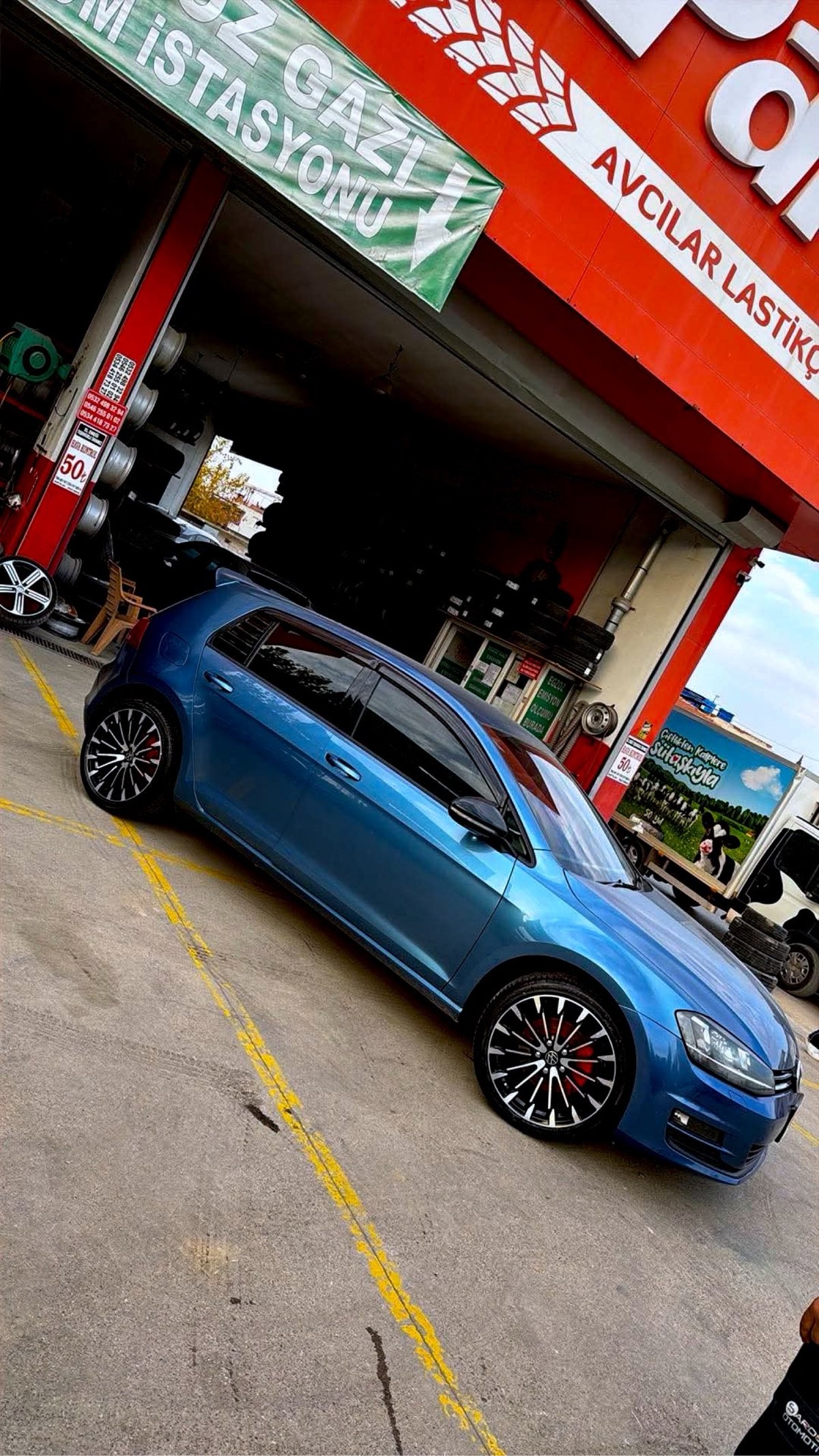 2014 Volkswagen Golf 8
