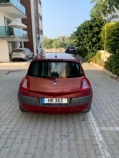 Renault Megane — 6
