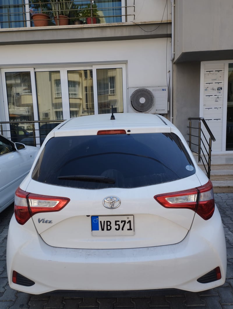 Toyota Vitz — 2