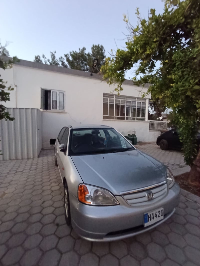 Honda Civic — 2