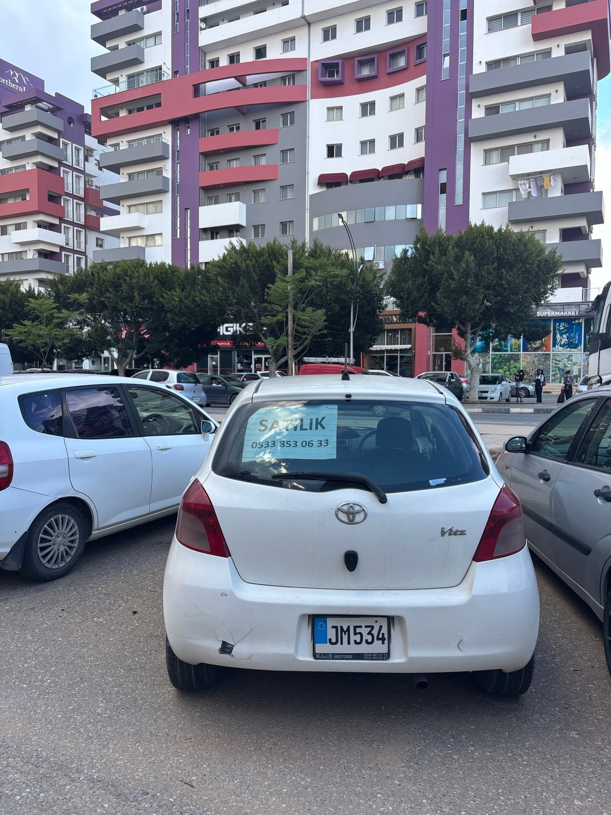 2005 Toyota Vitz 2