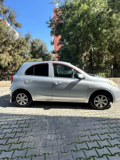 Nissan March — 4