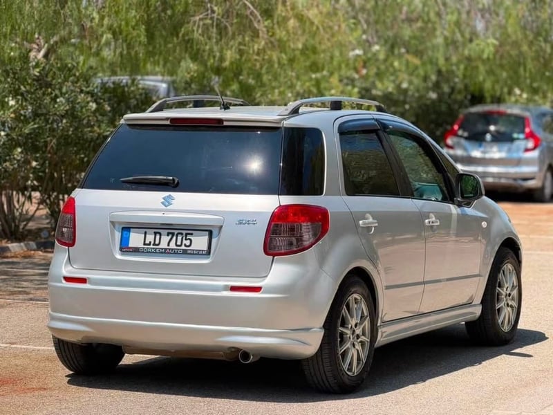 Suzuki SX4 — 5
