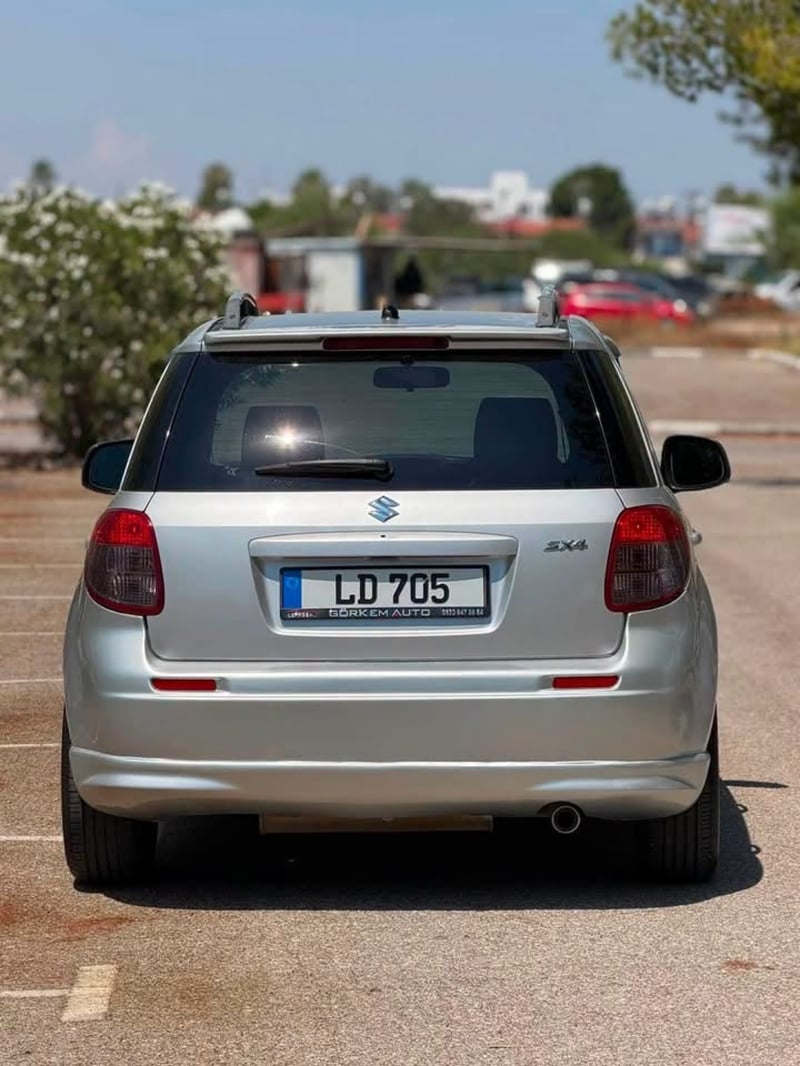 Suzuki SX4 — 6