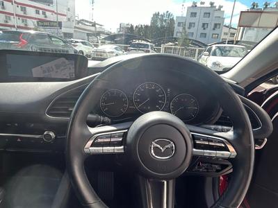 Mazda 3 — 6