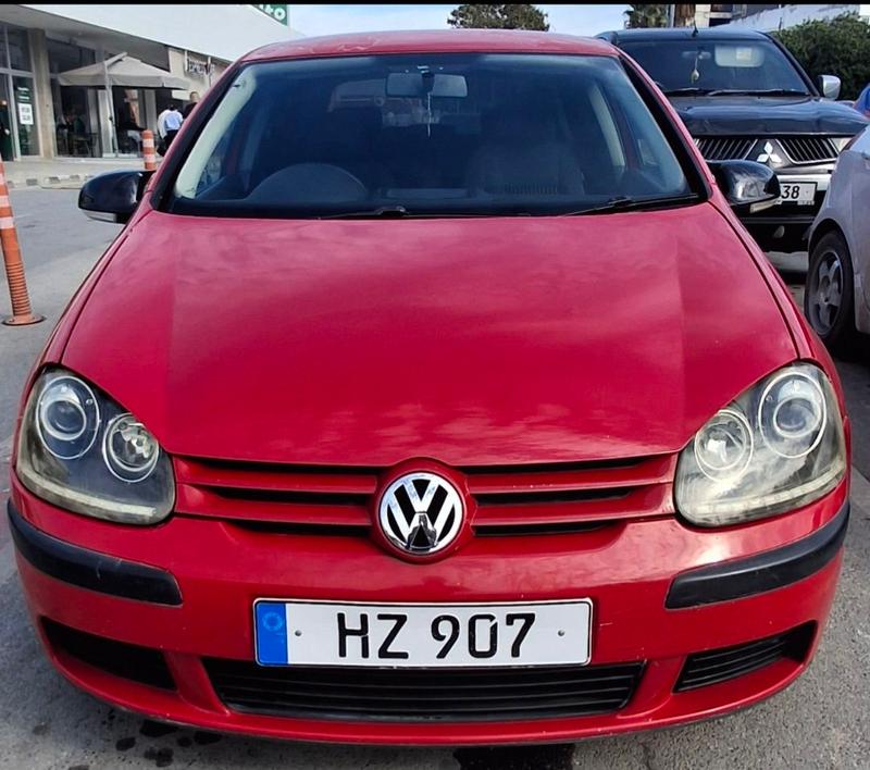 Volkswagen Golf — 1/6
