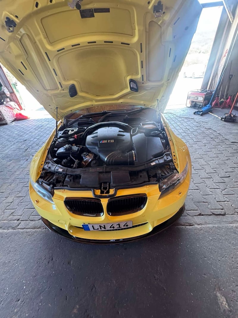 BMW M3 — 1/8