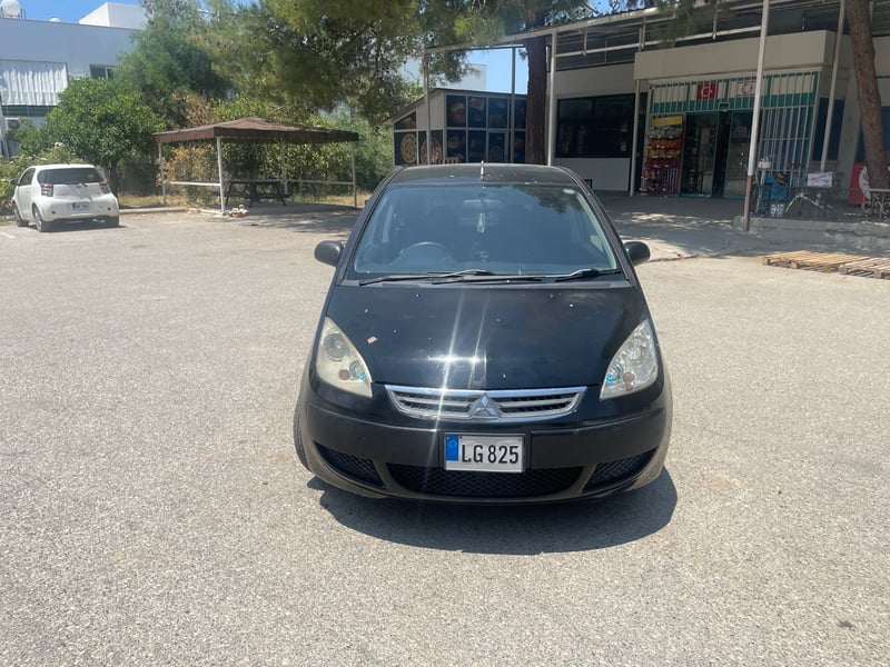 Mitsubishi Colt — 7
