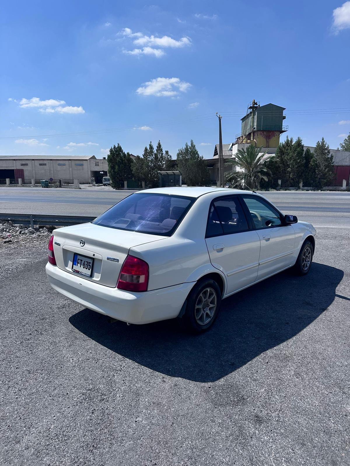 2000 Mazda Familia 10