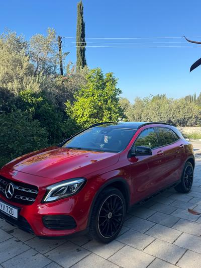 Mercedes-Benz GLA 200 — 4