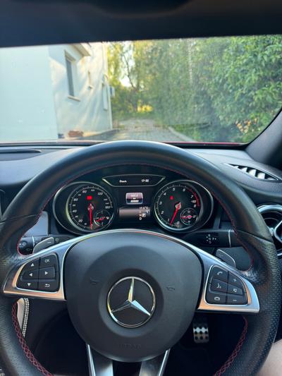 Mercedes-Benz GLA 200 — 7