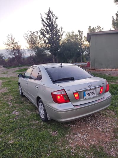 Toyota Premio — 1