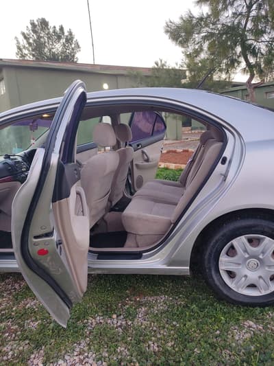 Toyota Premio — 3
