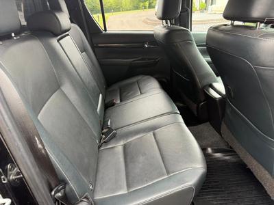 Toyota Hilux — 6