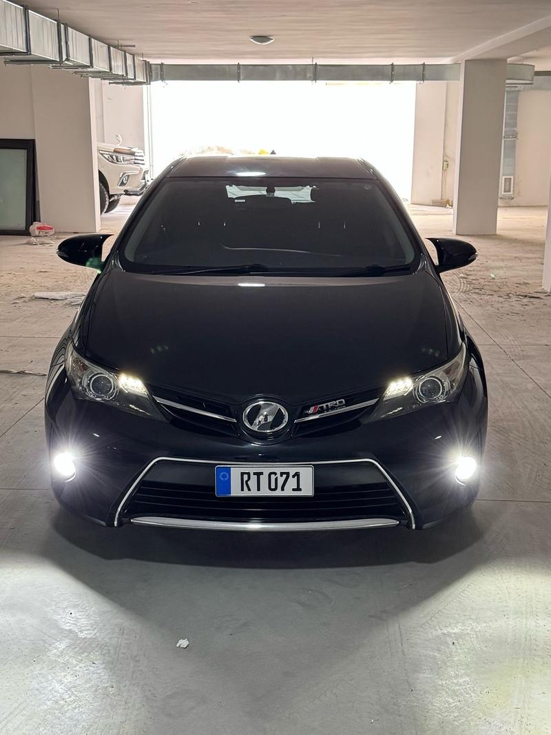Toyota Auris — 1/10