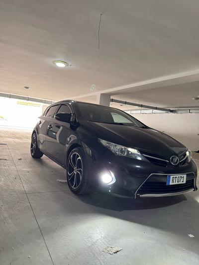 Toyota Auris — 3