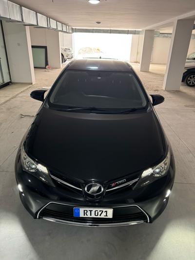 Toyota Auris — 5