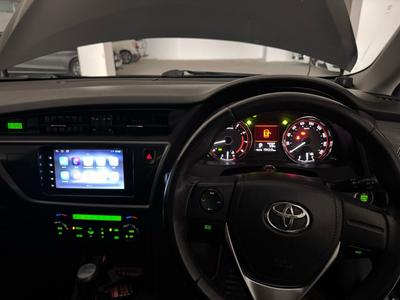 Toyota Auris — 7