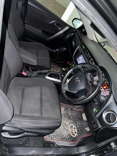 Toyota Auris — 9