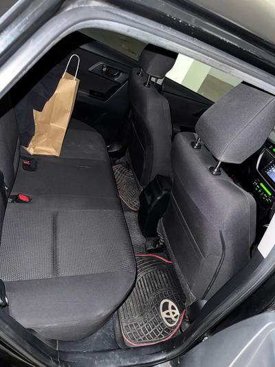 Toyota Auris — 10
