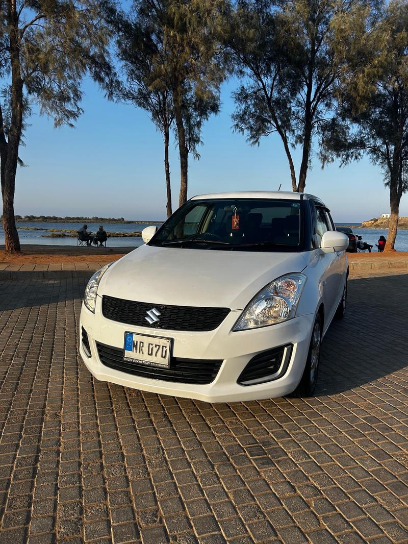 Suzuki Swift — 1/5