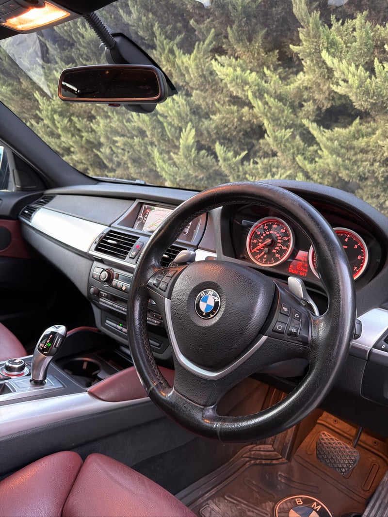 BMW X6 — 6