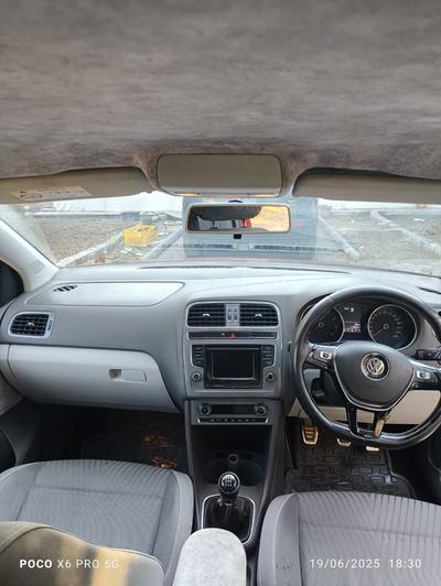 Volkswagen Polo — 2