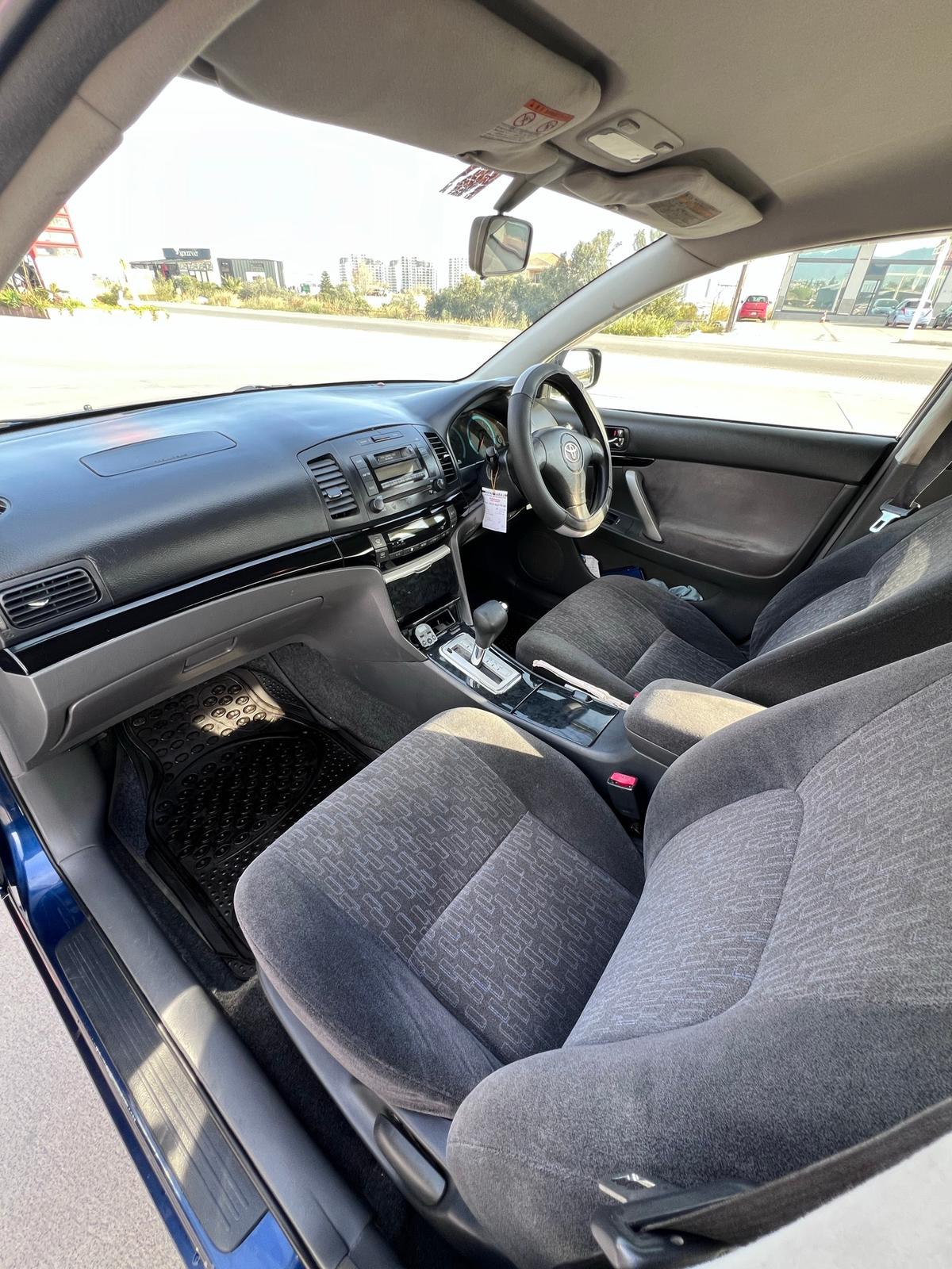 2003 Toyota Allion 4