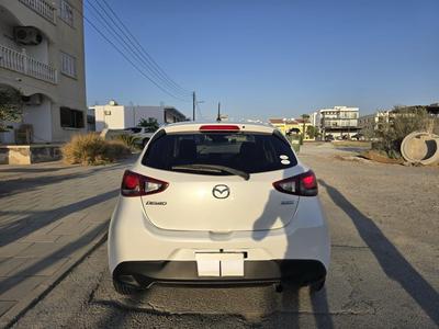 Mazda Demio — 5