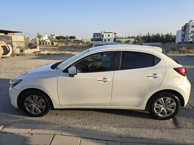 Mazda Demio — 7