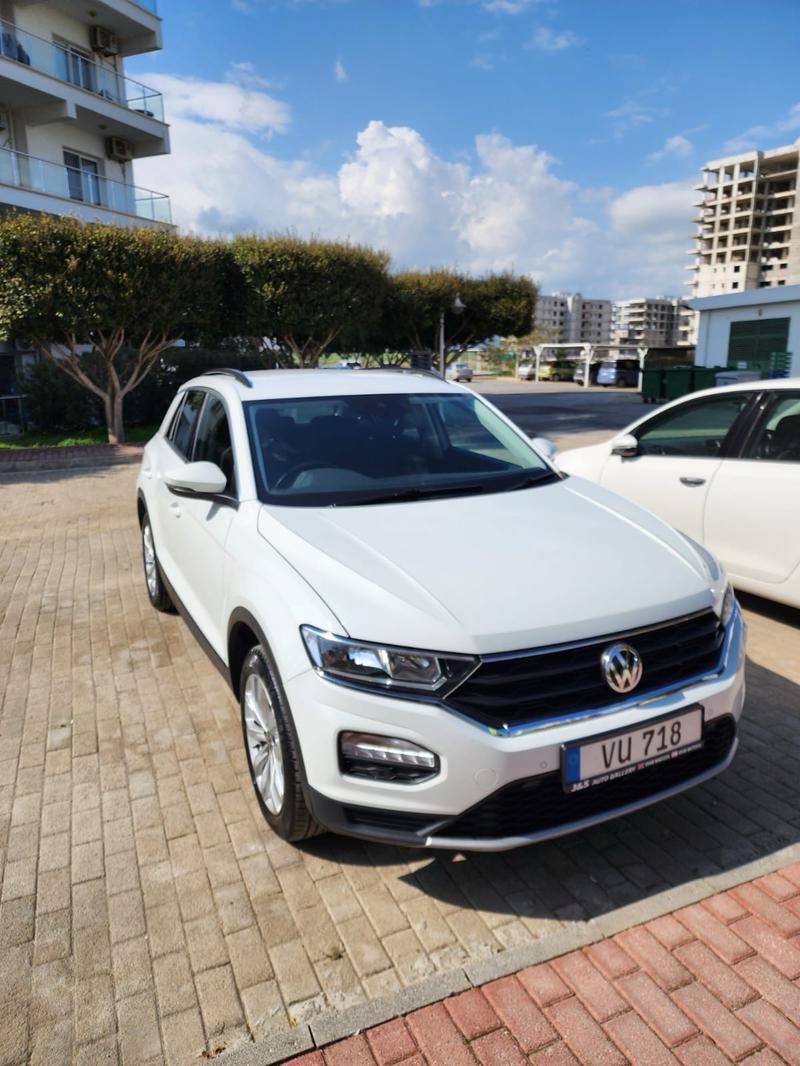 Volkswagen T-Roc — 1/4