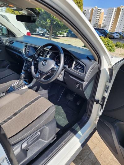 Volkswagen T-Roc — 3