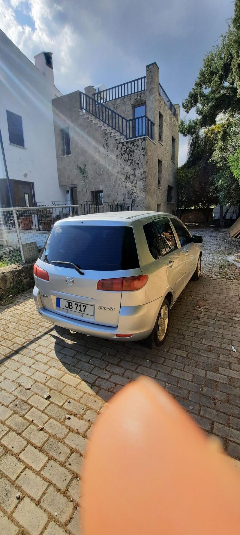 Mazda Demio — 1/5