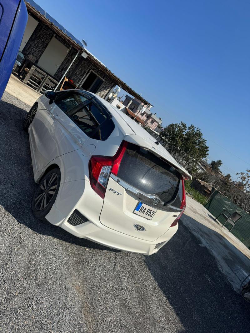 Honda Fit — 1/4