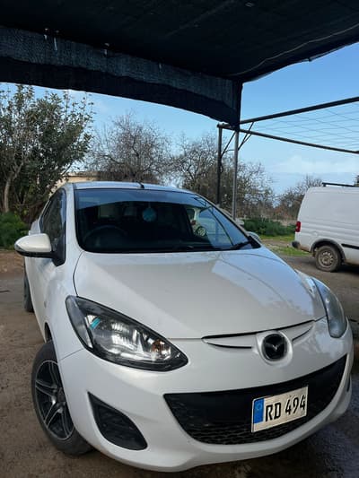 Mazda Demio — 1