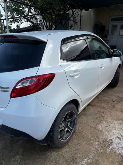 Mazda Demio — 6