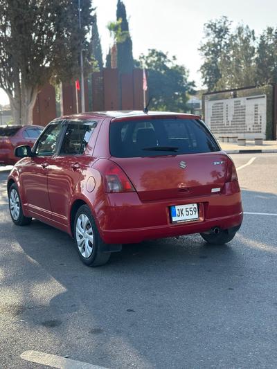 Suzuki Swift — 4