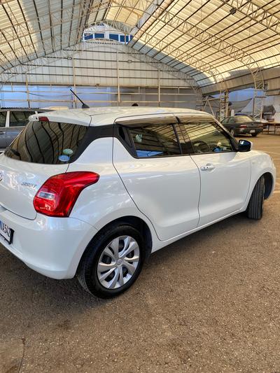 Suzuki Swift — 4