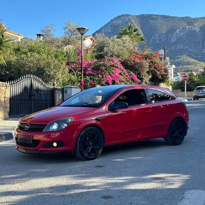 Opel Astra GTC — 5