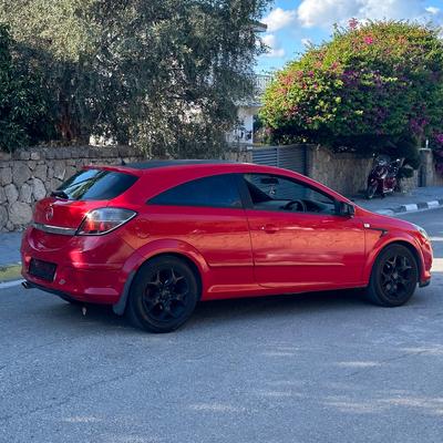 Opel Astra GTC — 6