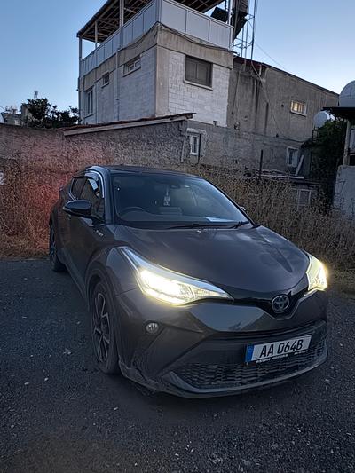 Toyota C-HR — 3