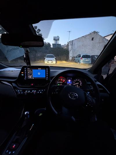 Toyota C-HR — 9