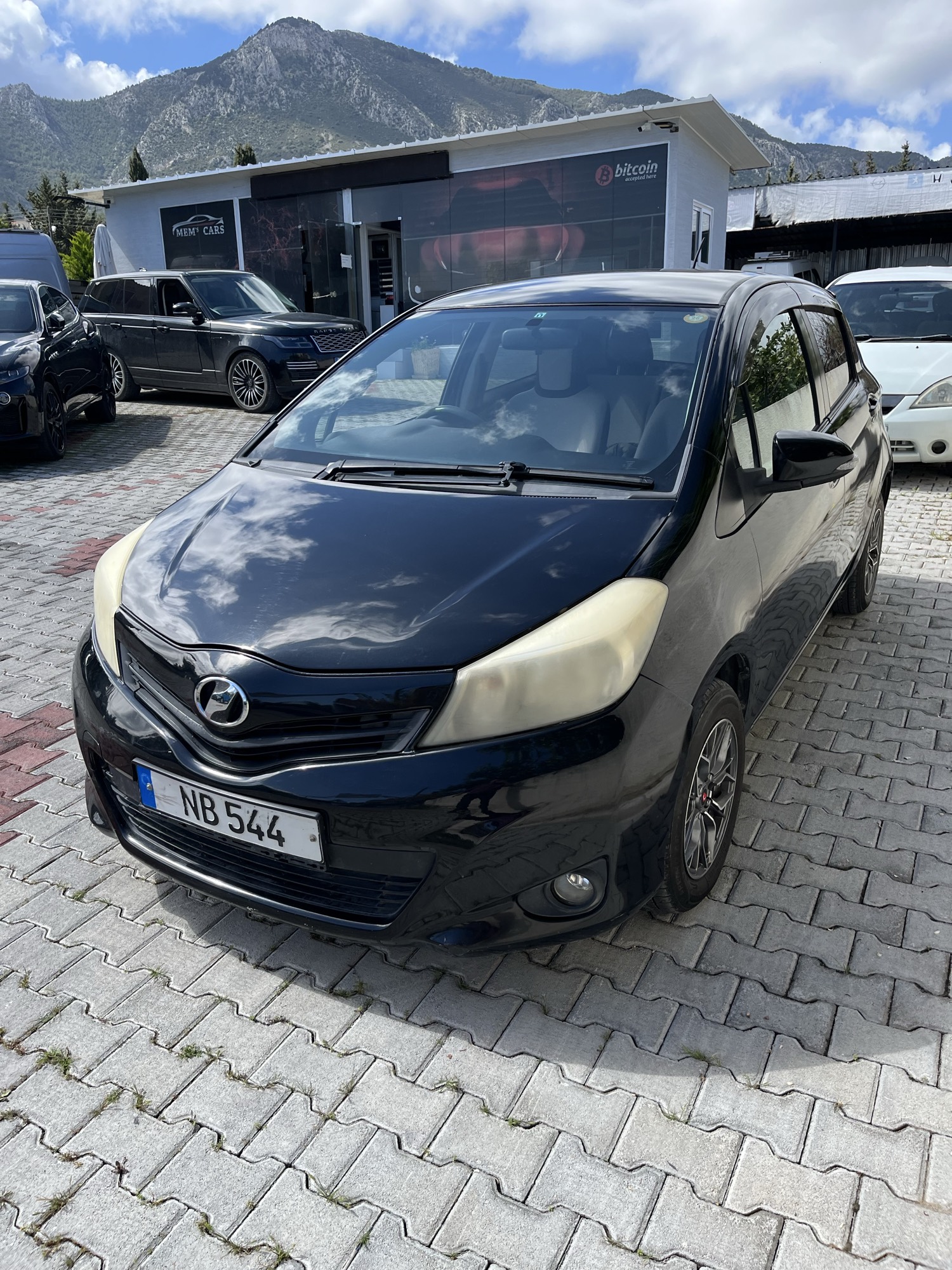Toyota Vitz 2012 Satılık İkinci El - Thumbnail 2
