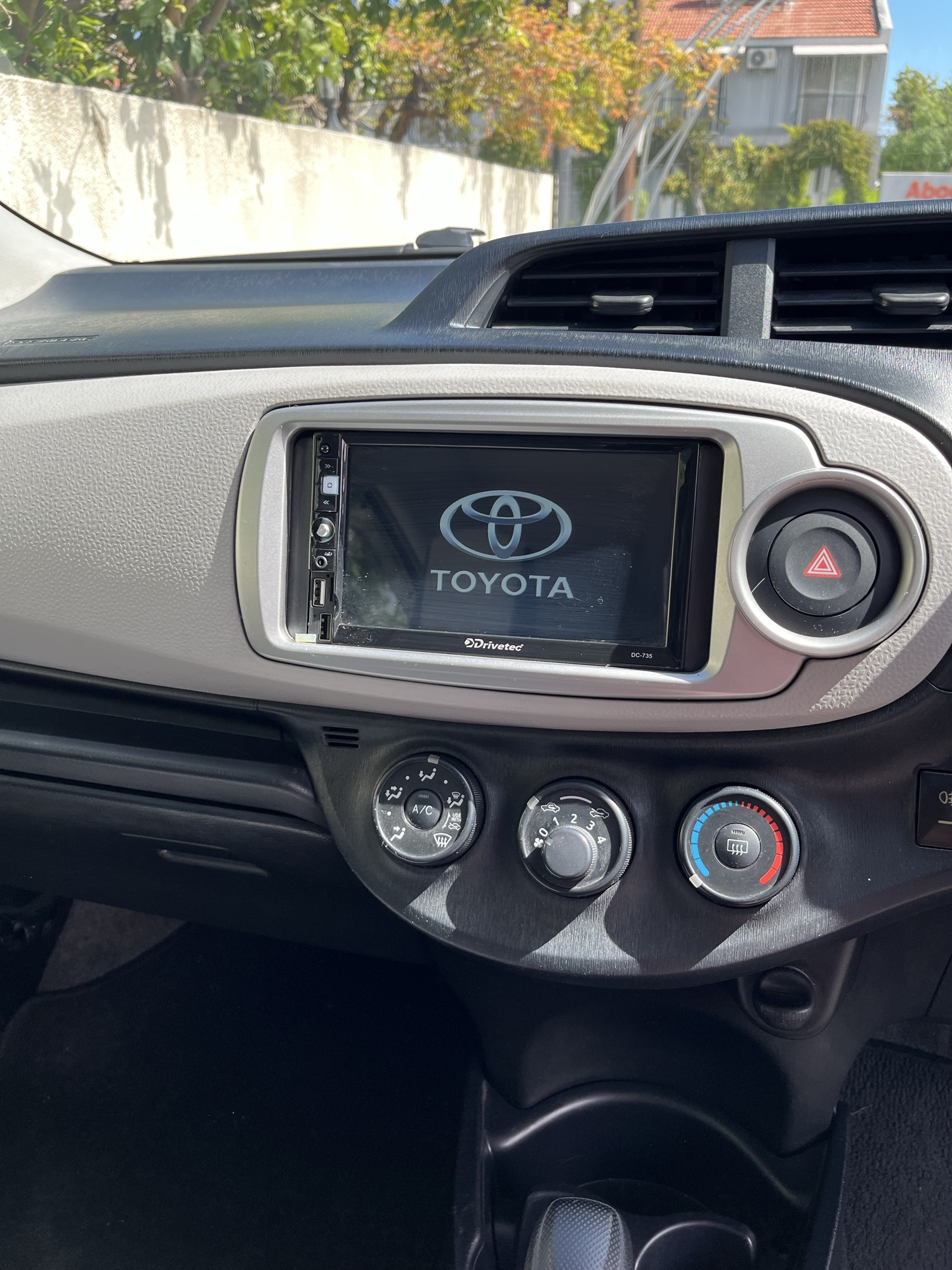 Toyota Vitz 2012 Satılık İkinci El - Thumbnail 7