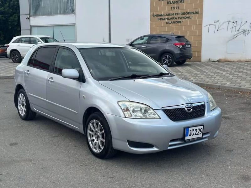 Toyota Runx — 2