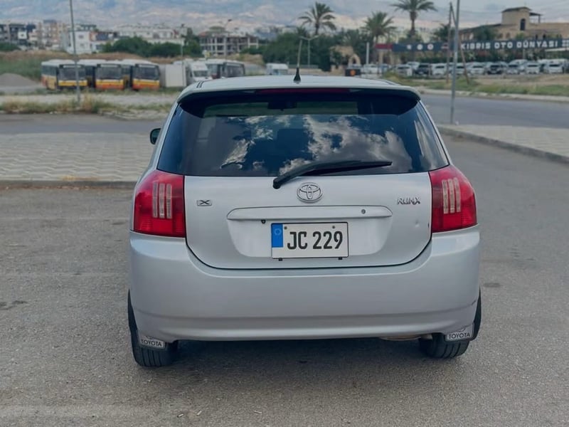 Toyota Runx — 6