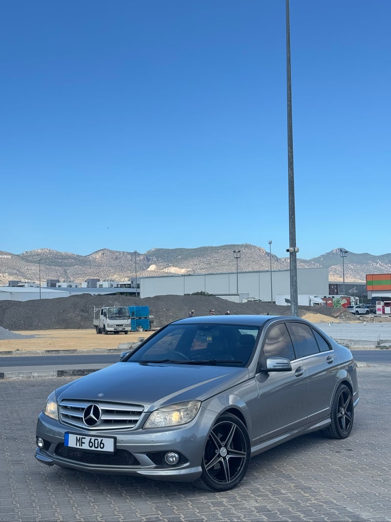 Mercedes-Benz C 200 — 4